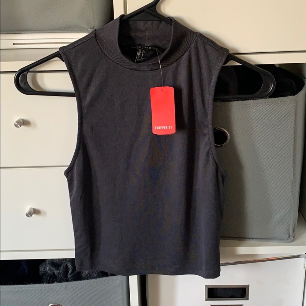 Crop top turtle neck short sleeve